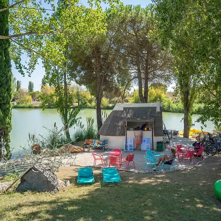 Les Hameaux De Camargue Apartment *